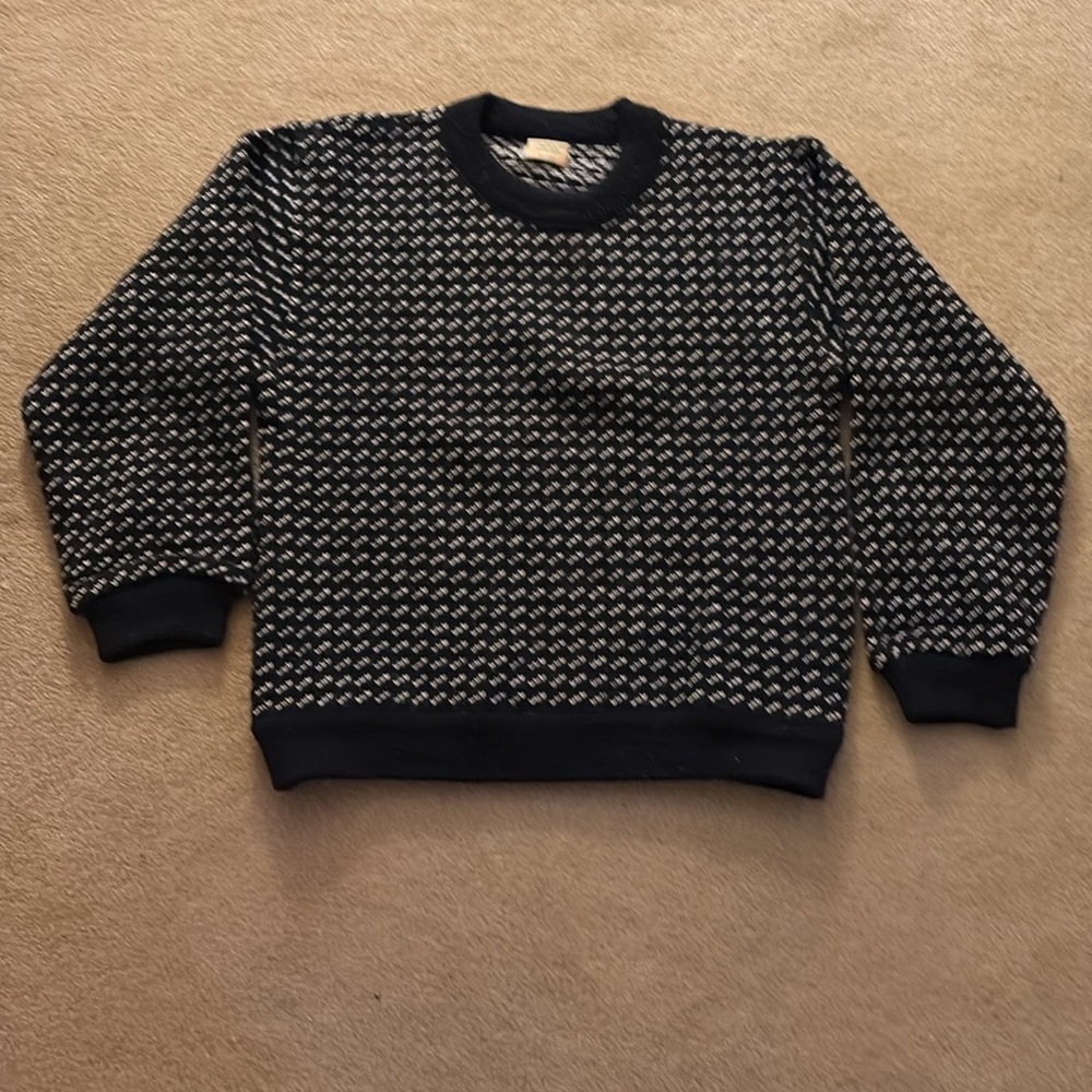 Men's LLBean Retro Navy and White Birds Eye Patterned Sweater